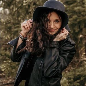 Meet your Posher, Dani